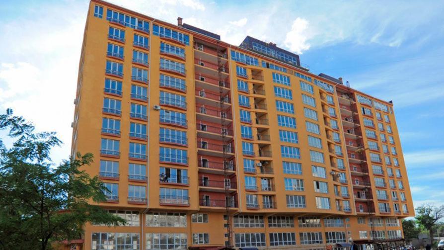 Apartment In The Center! Panoramic Windows! Fireplace! Кишинев Екстериор снимка